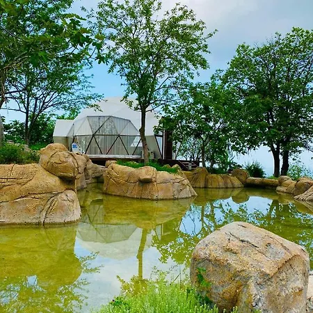 Hotel Phalesia Glamping