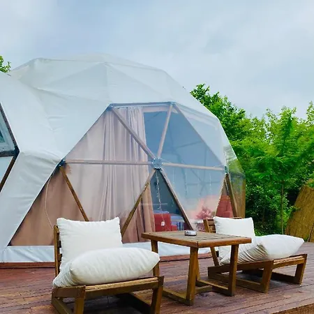 Hotel Phalesia Glamping *