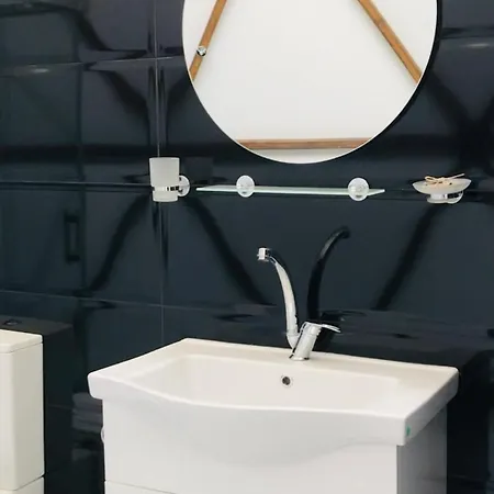 Phalesia Glamping Hotel