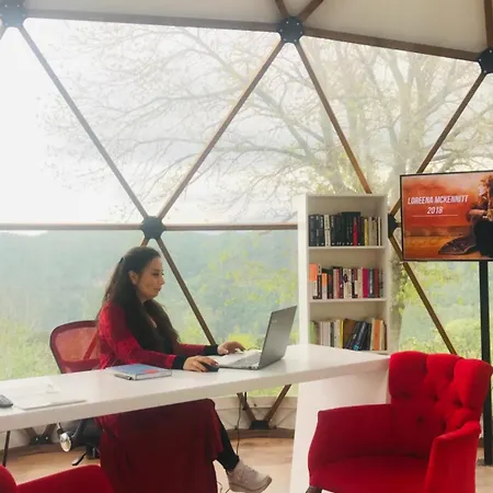 Phalesia Glamping Hotel *