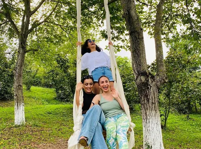 מלון Phalesia Glamping *