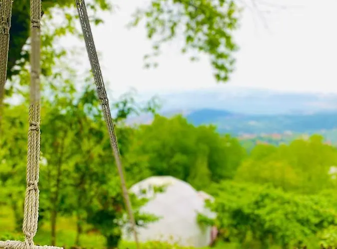 Phalesia Glamping מלון ספנג'ה