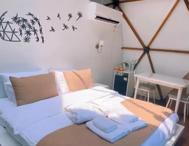 מלון Phalesia Glamping