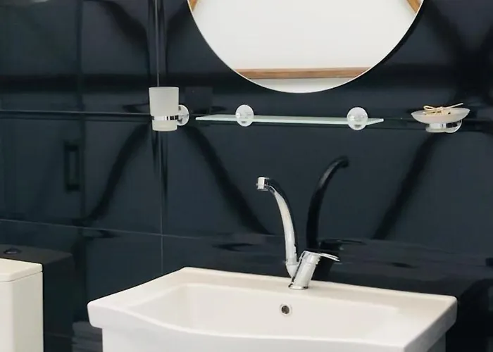 Phalesia Glamping מלון