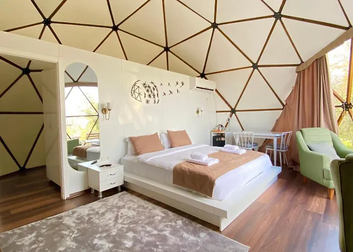 Phalesia Glamping * ספנג'ה
